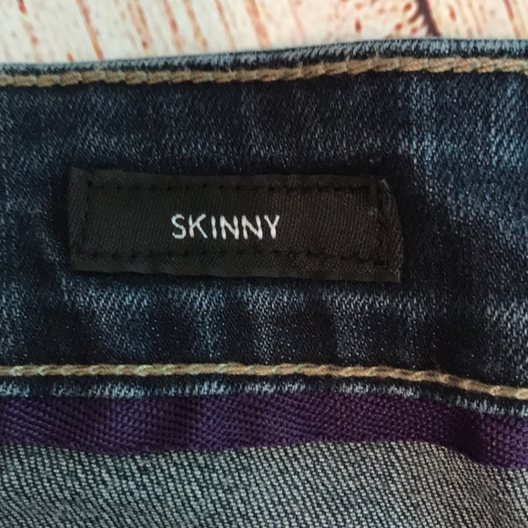 a.n.a Dark Wash Mid-Rise Skinny Jeans Size 31 aka 12P - Picture 5 of 9